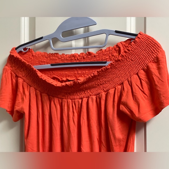 🎽UCB off-shoulder top, orange - Picture 3 of 6